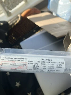 4ft led tube light -16watt, t8-120, natural light, 7 items available - Image 1 of 3