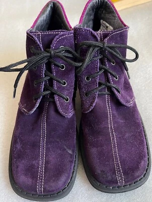 NORDSTROM COLLECTION, ITALY FREESBY, KIDS 31  U.S. 13, PURPLE SUEDE ANKLE BOOTS - Image 1 of 4