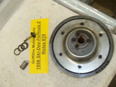 98 99 00 SKI-DOO FORMULA Z 700 670 CK3 embrague secundario con arandelas de perno de cuña mach Foto 1 de 4