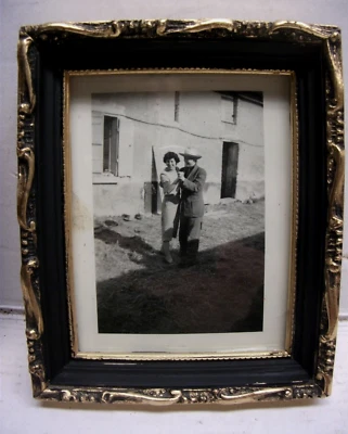 cadre ancien en bois doré /noir 9,5 X 11,5  Feuill. 7 X 9 cm+verre+photo - Photo 1/4