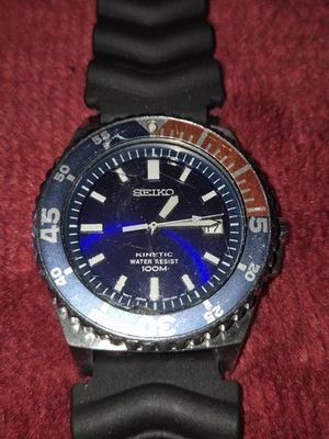 Men's Seiko Kinetic Watch 5M62-OA10  1990's vintage  - Image 1 of 4