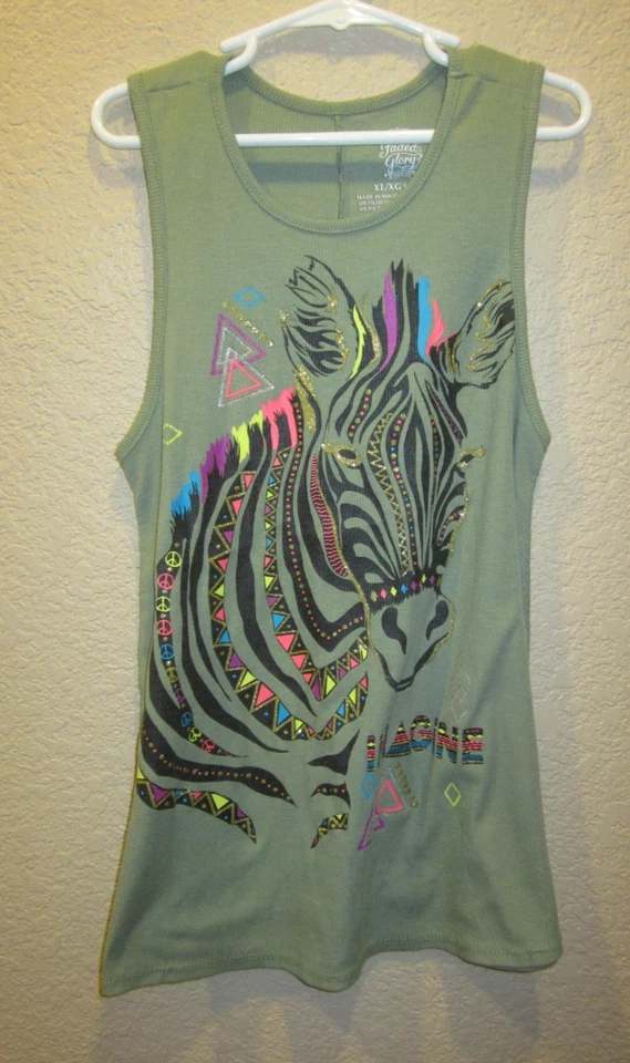 Regata Faded Glory Youth X-Large (14-16) Olive com Zebra Neon Accents Sparkle - Imagem 1 de 4