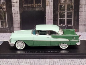 ESVAL MODEL 1/43 - OLDSMOBILE SUPER 88 HOLIDAY COUPE 1955 - Foto 1 di 9