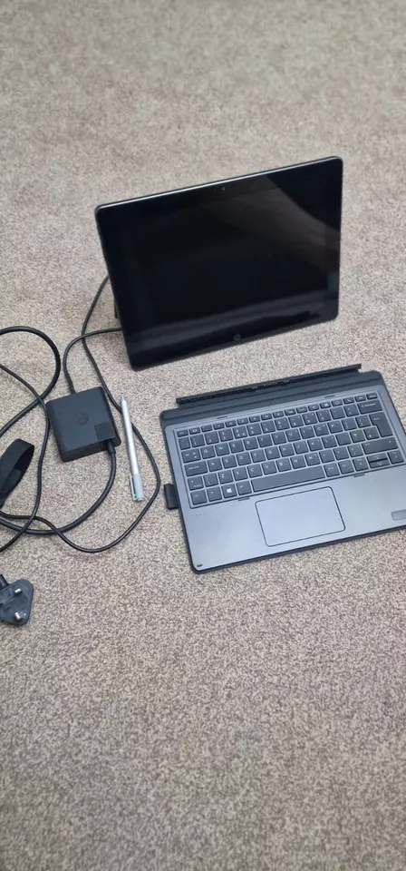 HP ELITE Pro  Intel i5 7th Gen 8GB RAM     2 in 1 Laptop FHD Touchscreen - Image 1 of 4