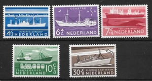 NETHERLANDS 1957 SG843/47 CULTURAL & SOCIAL RELIEF FUNDS "SHIPS" - Picture 1 of 2