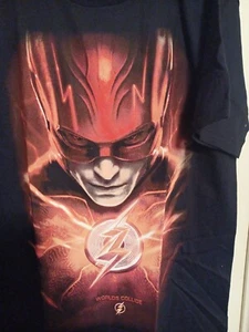 WB DC Comics The Flash Portrait Lightning T-Shirt Large New /W Tag - Picture 1 of 6