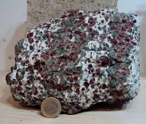 Rartität seltener XXL Pyrop Granat Chromdiopsid Garnet 3700g !!! aus Norwegen - Picture 1 of 9