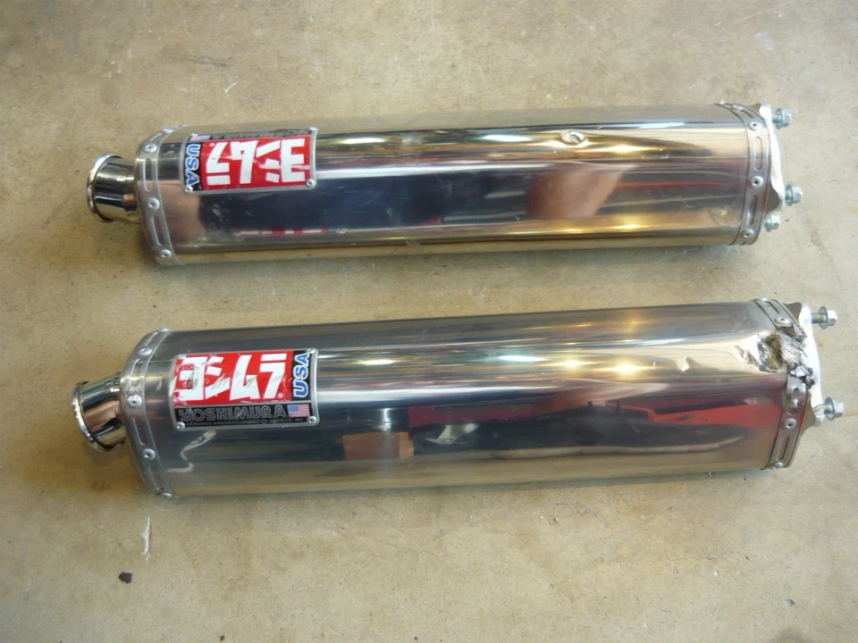 Suzuki SV1000 SV 1000 2003-2007 YOSHIMURA PERNO DESLIZANTE EN SILENCIADOR DE ESCAPE DAÑOS Foto 1 de 4