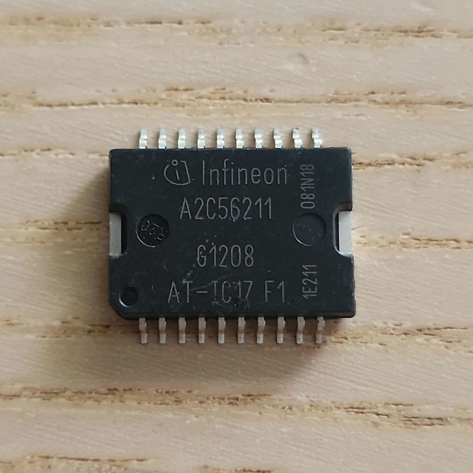 A2C56211 5V 450mA Triple Voltage Regulator AU STOCK FAST POSTAGE - Image 1 of 1