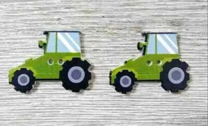 wood farm tractor green buttons sewing 2 holes 1 1/8 inch 2pc USA seller - Picture 1 of 2