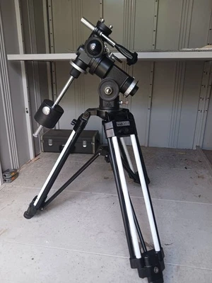 Takahashi Reflector Type I Equatorial Mount w/Daiwa Tripod Vintage Tested Japan - Image 1 of 4