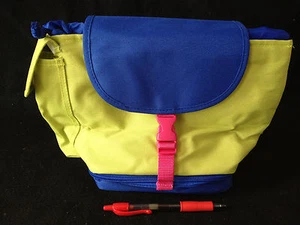 New TUPPERWARE Insulated Childrens Lunch Bag-ship free - Picture 1 of 3