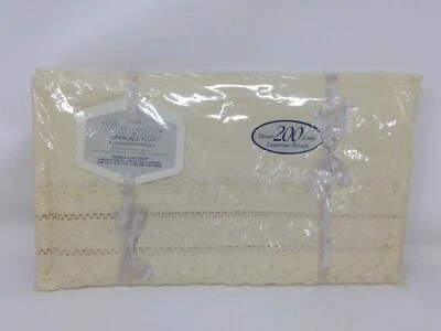 Wamsutta Supercale Plus Ivory with Lace Edge Double FLAT Sheet 200 Thread Count - Image 1 of 4