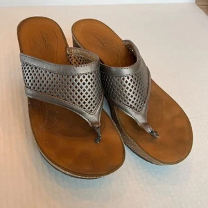 Clarks Collection Women’s Avaleen Ocean Wedge Sandal Black/ Brown Size 6 US - Picture 1 of 5