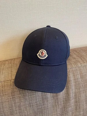 Sombrero Moncler Foto 1 de 4