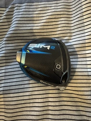 Taylormade SIM 2 driver head only 9.0 Degree RIGHT HAND - Image 1 of 3