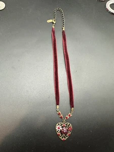 Vintage Signed Clara Beau Heart Red Rhinestone Pendant Velvet Necklace 18” - Picture 1 of 6