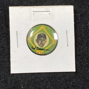 1956 Yellow Basepath Baseball Pin Ted Greengrass (Jim) Cincinnati Reds NEAR MINT - Picture 1 of 2