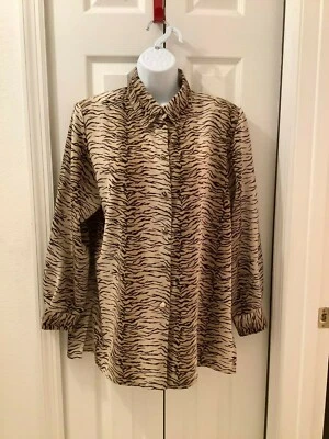 Blusa Liz Baker Abotonada Estampado Animal Tostado Negra Mangas Largas Mujer Pequeña Foto 1 de 4