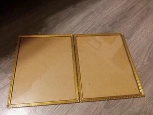 VINTAGE GOLD METAL DOUBLE PHOTO HINGED FRAME 8X10 MCM RETRO DECOR - Picture 1 of 7