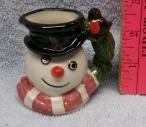 ** Vintage - Royal Doulton Character Jug - MINIATURE - SNOWMAN w Christmas Robin - Picture 1 of 2