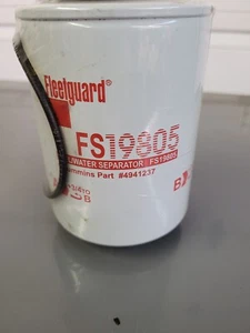 FLEETGUARD FS19805  Fuel Water Separator Filter  Cummins 4941237 - Bild 1 von 4