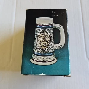 Piedra cerámica deportiva vintage 1983 Avon envío gratuito - Imagen 1 de 5