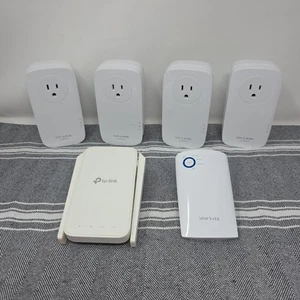 TP‑Link Adapters AV1200 1‑Port Gigabit Passthrough Powerline, TL-PA8010P - Picture 1 of 9