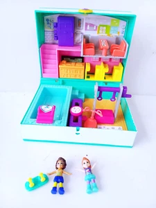 Polly Pocket Micro Mini Middle School GFM48 2018 Mattel 1 Doll & Skateboard - Picture 1 of 6