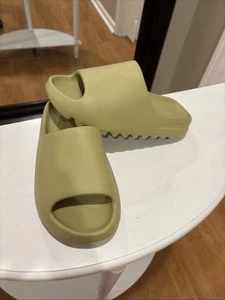 Yeezy Slides Resin men’s size 6 - Picture 1 of 5