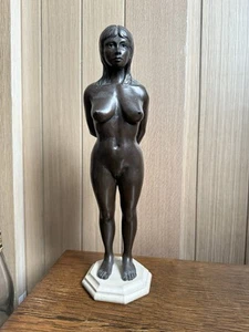 Alan R Johnson - Escultura de estatuilla desnuda de bronce de resina - Firmada - Imagen 1 de 17