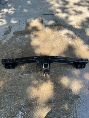 Barra de enganche de remolque parachoques trasero Audi Q7 2007-2015 OEM 4L0092101C Foto 1 de 4