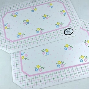 Juego de manteles acolchados de vinilo PVC Lintex vintage par 2 rosas florales NOS 12" X 18"  - Imagen 1 de 5