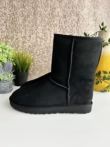UGG Classic Short Black Boots UK Size 10.5 - Picture 1 of 15