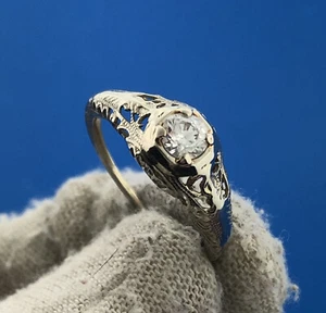 Gorgeous 14k White Gold Sparkling CZ Openwork Filigree Ring Size 5.75 - Picture 1 of 7