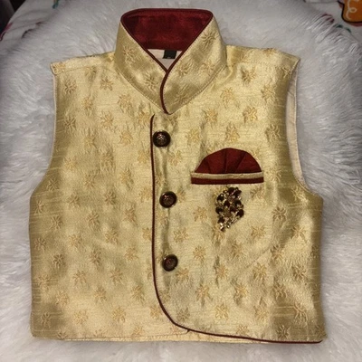 LN Gold Burgundy  Indian/Pakistani Boys Sz 0 6-12 Vest Rhinestone Pin Free 🚢 - Image 1 of 4
