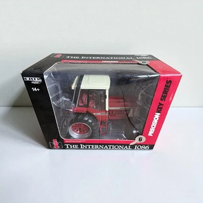 Ertl INTERNATIONAL 1086 TRACTOR PRECISION Key Series  #6 - 1/16th Scale - Image 1 of 4