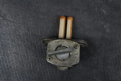 2007 Yamaha Yz250f OEM Fuel Petcock  B4374 - Image 1 of 4