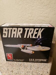 1989 Star Trek AMT U.S.S. Enterprise NCC-1701 Model Kit  18" Long unbuilt