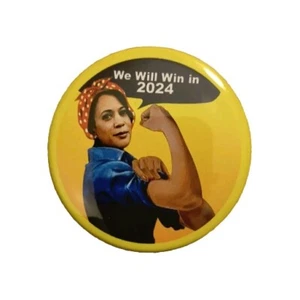 2024 Kamala Harris - 2,25"/ "Rosie(Kamala) the Riveter" Campaign Button (Pin05) - Bild 1 von 2