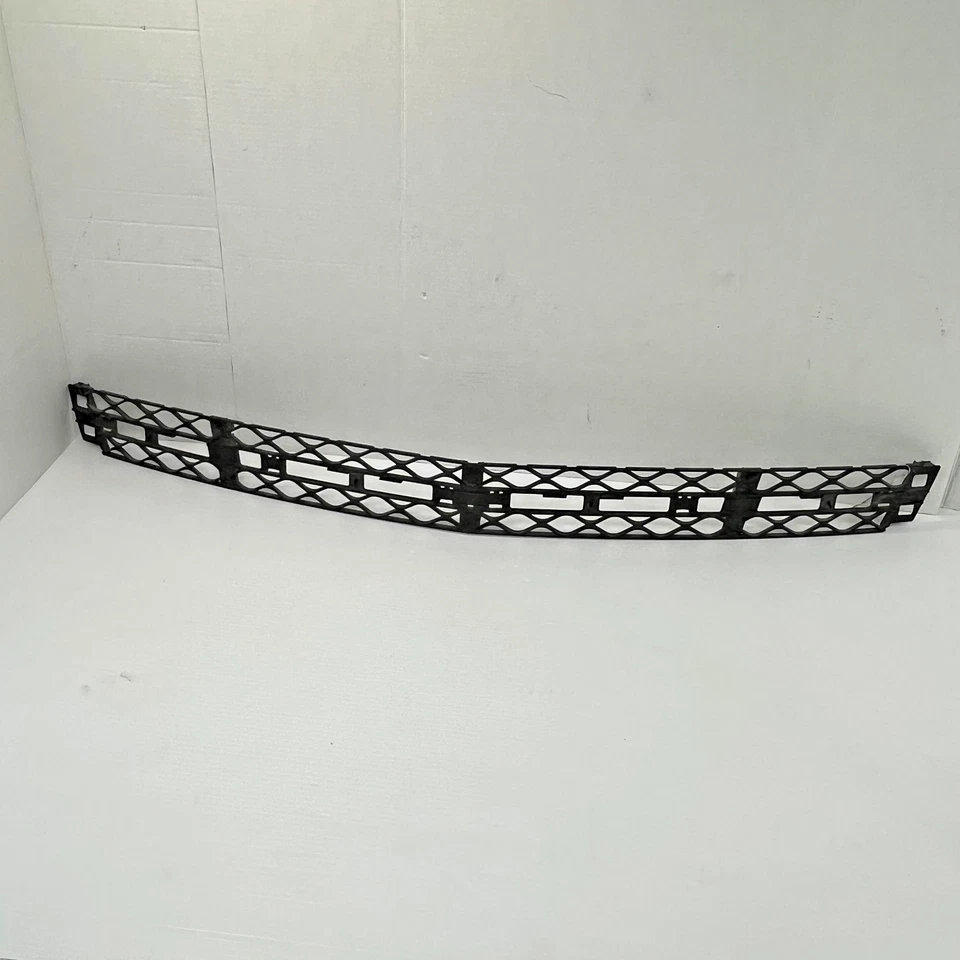 REJILLA DE PARACHOQUES DELANTERO CENTRAL USADA MERCEDES-BENZ CL600 2007-2010 2168850024 OEM Foto 1 de 4