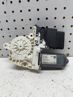 2005-2008 Volkswagen Jetta Driver REAR LH Window Motor OEM 1K5839401H - Image 1 of 2