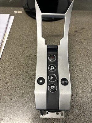 mclaren mp4-12c 570 659 selector de marchas consola interruptor peligro caja de cambios automático  Foto 1 de 4