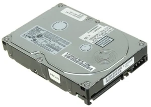 Disque Dur Quantum Atlas V XC09L3Q1 9.1GB 7.2k SCSI 3.5'' S26361-H571-V100 - Afbeelding 1 van 3