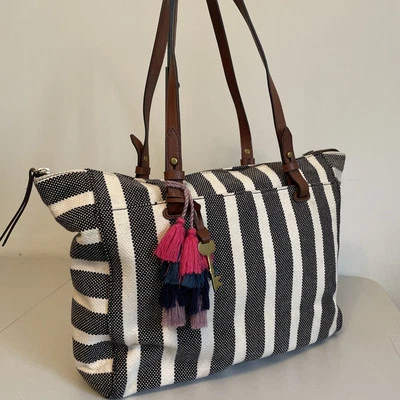 Bolso grande con cremallera Rachel a rayas fósiles Foto 1 de 4