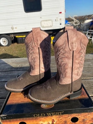 Child 13 brown leather square toe Old West cowboy boots w/dusty pink shaft - Image 1 of 3