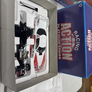 PAT AUSTIN AUTOGRAPHED ACTION RACING PLATINUM RED WING SHOES FUNNY CAR**1:24** - Picture 1 of 1