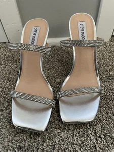 Steven Madden Vidal Sandal Size 7 Silver Rhinestones Bling Heel - Picture 1 of 9