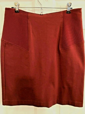 Falda Vivienne Vivienne Tam Diseñadora Línea A Borgoña Hasta la Rodilla Elastizada Talla 8 Foto 1 de 4