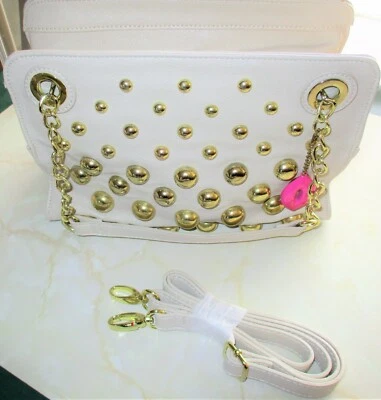 BETSEY JOHNSON cravejado de ouro, couro sintético bronzeado, bolsa satchel/ombro, berloque LIP - Imagem 1 de 4